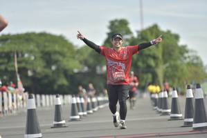 BIB: 00712
                            <button type="button" onclick="openModal(4943111)" class="btn btn-primary btn-sm float-right btn-popup" data-toggle="modal" data-target=".modal-high-quality">
                        <i class="fas fa-shopping-cart"></i> Add to Cart
                    </button>
                                            <button type="button" onclick="isThisMe(4943111, true)" class="btn btn-success btn-sm float-right btn-popup btn-isme hidden" data-toggle="tooltip" data-placement="bottom" title="นี่คือรูปของคุณใช่ไหม คลิกที่นี่เพื่อเอาเข้าอัลบั้ม">
                        <i class="fas fa-plus"></i> Add to album
                    </button>
                    <button type="button" onclick="isThisMe(4943111, false)" class="btn btn-warning btn-sm float-right btn-popup btn-isnotme hidden">
                        <i class="fas fa-ban"></i> Remove from album
                    </button>